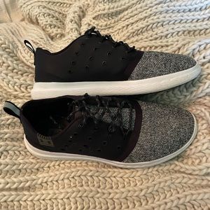 Under Armour Womens Charged 24/7 Running Shoe